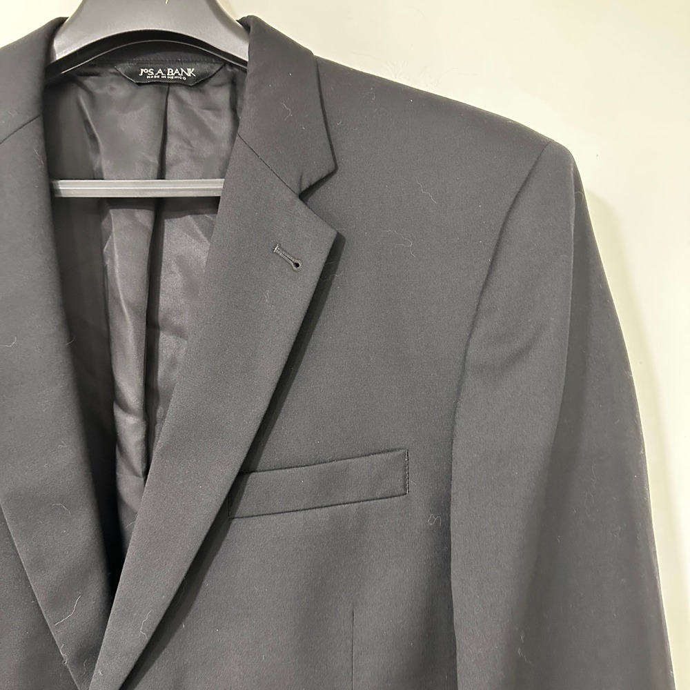 Jos A Bank Signature Collection Blazer Mens 44L Black 100% Wool 2 Button Jacket
